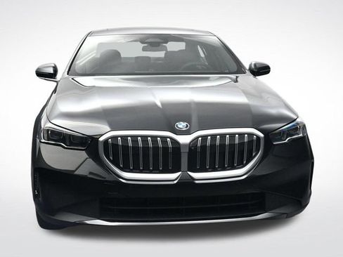 New 2027 BMW 530i xDrive w/ Premium Package AWD/4WD image 11