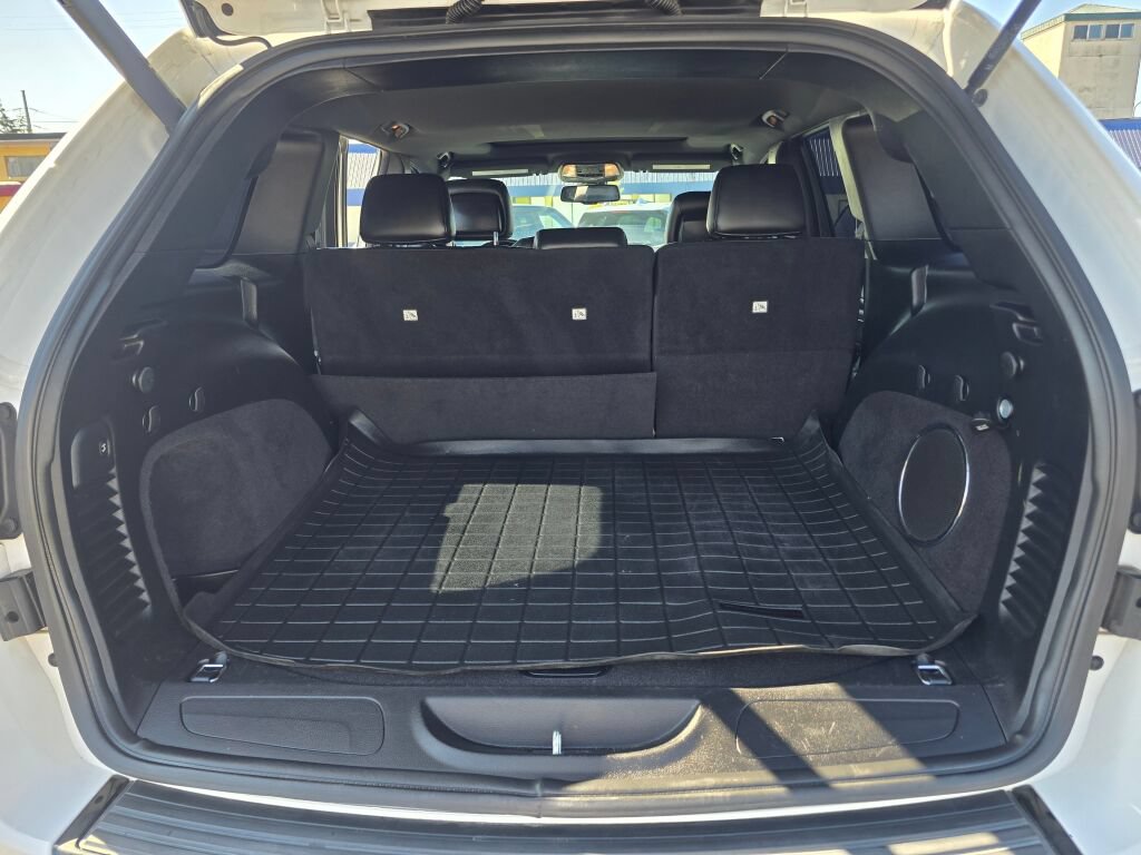 Used 2015 Jeep Grand Cherokee Altitude AWD/4WD image 15