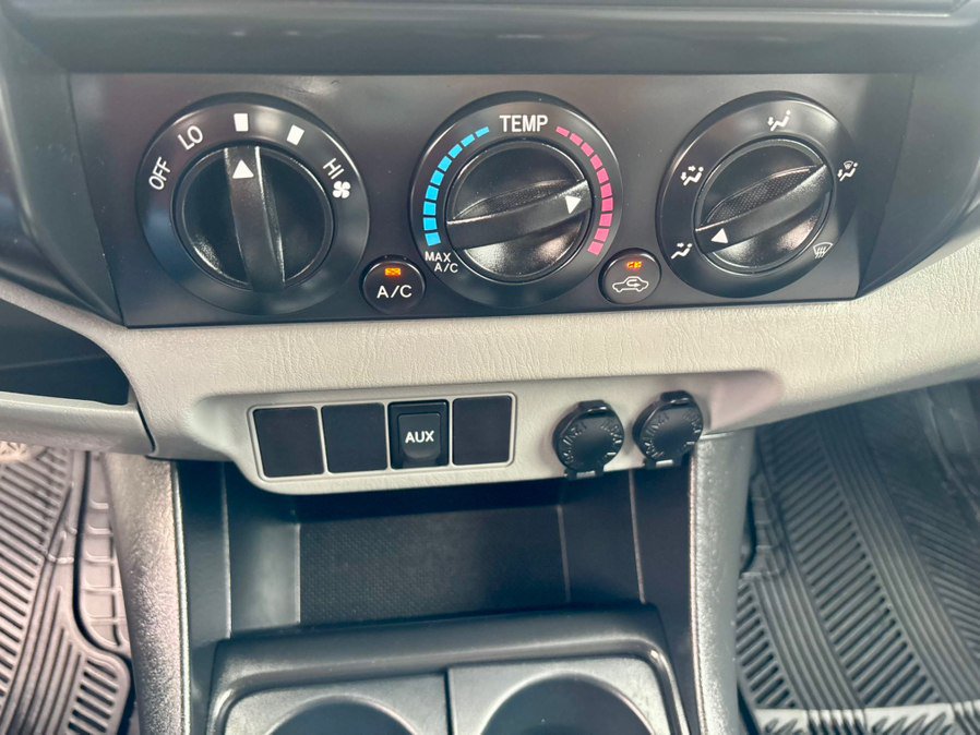 Used 2012 Toyota Tacoma 4x4 Access Cab V6 w/ Convenience Pkg image 22