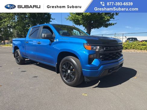 Used 2023 Chevrolet Silverado 1500 Custom image 1