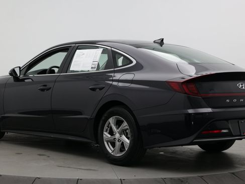 Used 2023 Hyundai Sonata SE FWD image 5