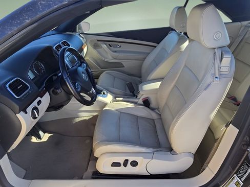 Used 2012 Volkswagen Eos Lux image 12