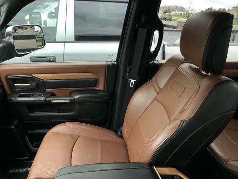 Used 2022 RAM 2500 Limited image 31