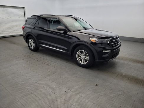 Used 2020 Ford Explorer XLT w/ Equipment Group 202A RWD image 11