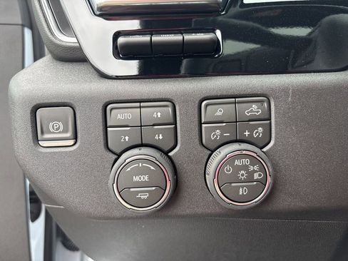 New 2026 Chevrolet Silverado 2500 High Country w/ High Country Premium Package AWD/4WD image 20
