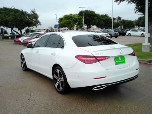 Used 2023 Mercedes-Benz C 300 Sedan image 9