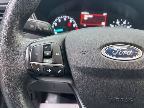 Used 2022 Ford Escape SE image 22