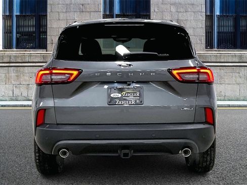 Certified 2025 Ford Escape ST-Line Select w/ Tech Pack #1 image 4