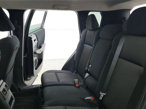 Used 2023 Mitsubishi Outlander ES AWD/4WD image 29