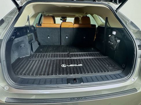 Used 2021 Lexus RX 350L FWD w/ Premium Package image 32