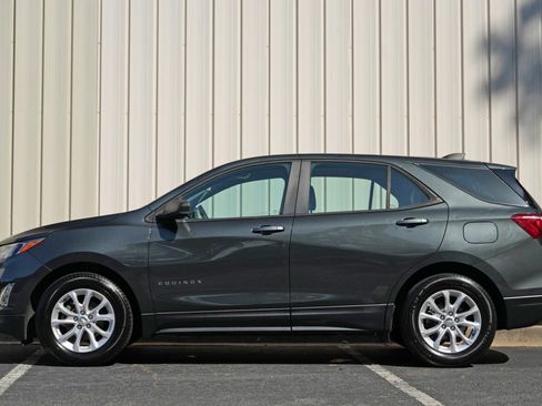 Used 2020 Chevrolet Equinox LS FWD image 7