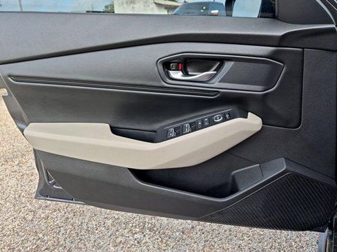 Used 2025 Honda Accord SE image 22