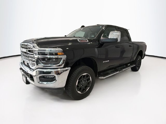 Used 2025 RAM 2500 Laramie AWD/4WD image 3