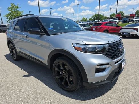 Certified 2023 Ford Explorer ST-Line w/ Class IV Trailer Tow Package AWD/4WD image 7