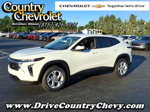 New 2026 Chevrolet Trax LS w/ LS Convenience Package FWD image 1