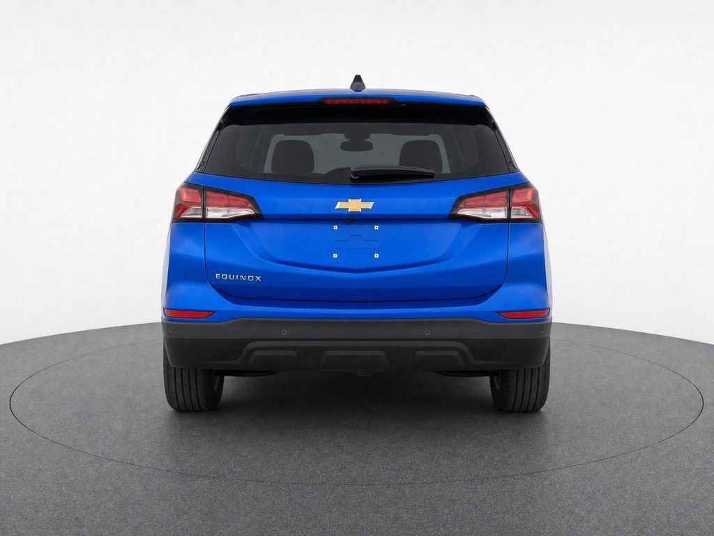 Used 2024 Chevrolet Equinox LS w/ LS Convenience Package FWD image 8
