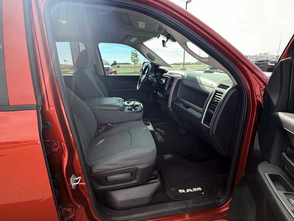 Used 2013 RAM 2500 Tradesman w/ Chrome Appearance Group AWD/4WD image 30