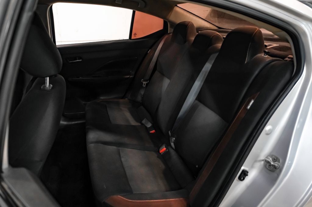 Used 2020 Nissan Versa SR FWD image 34