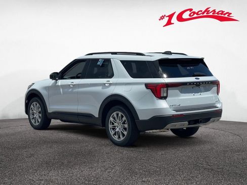 New 2026 Ford Explorer Active w/ Active Comfort Package AWD/4WD image 4