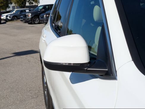 Used 2022 BMW X3 sDrive30i w/ Convenience Package image 12