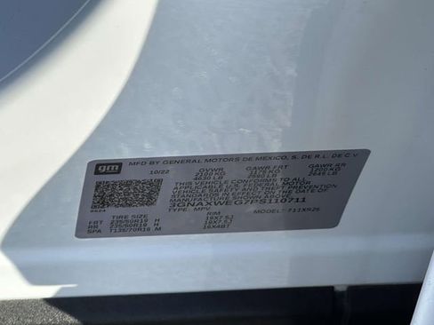 Used 2023 Chevrolet Equinox RS w/ RS Leather Package AWD/4WD image 11