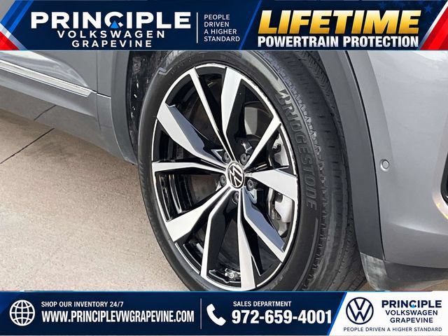 Used 2024 Volkswagen Atlas Cross Sport SEL Premium R-Line AWD/4WD image 6
