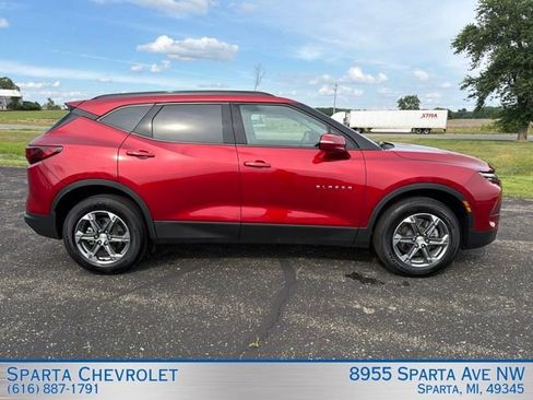 Used 2024 Chevrolet Blazer LT w/ LPO, Cargo Package AWD/4WD image 2