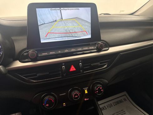 Used 2020 Kia Forte Sedan FWD image 39