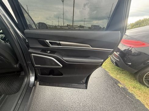 Used 2023 Kia Telluride EX X-Line AWD/4WD image 21