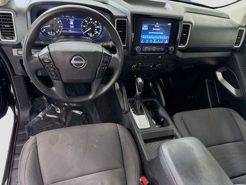 Used 2023 Nissan Frontier SV w/ Technology Package RWD image 17