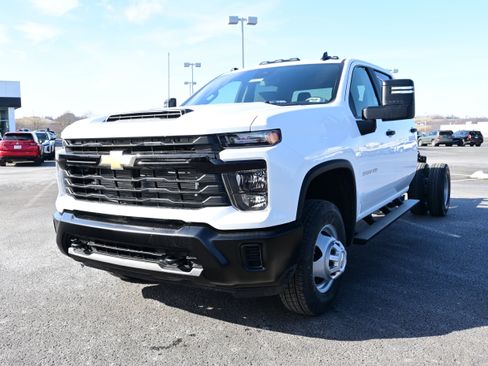 New 2026 Chevrolet Silverado 3500 W/T w/ WT Convenience Package AWD/4WD image 4