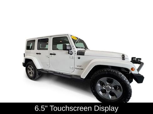 Used 2018 Jeep Wrangler Unlimited Sahara image 9