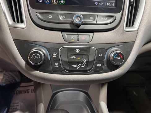 Used 2022 Chevrolet Malibu LS image 26