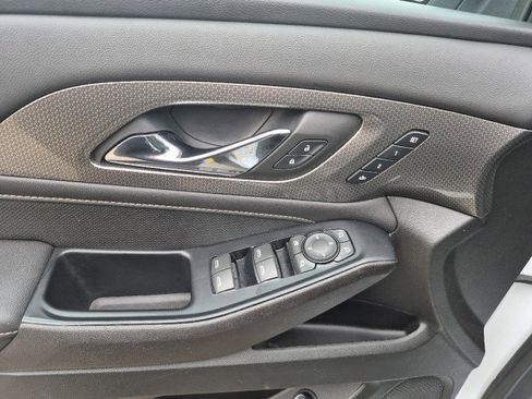 Used 2023 Chevrolet Traverse Premier w/ Redline Edition image 17