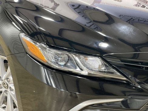 Used 2022 Toyota Camry LE FWD image 10