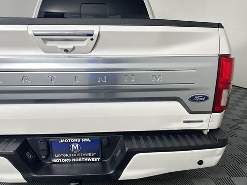 Used 2018 Ford F150 Platinum w/ Equipment Group 701A Luxury image 15