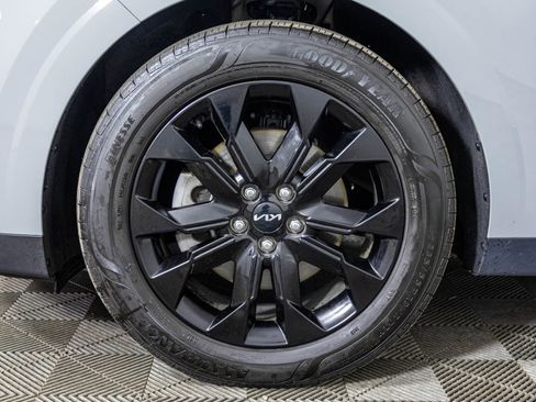 Used 2024 Kia Carnival SX Prestige FWD image 52