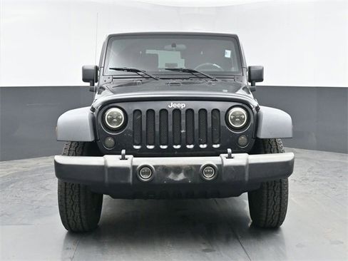 Used 2009 Jeep Wrangler X image 3