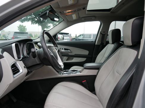 Used 2016 Chevrolet Equinox LTZ w/ True North Edition AWD/4WD image 9