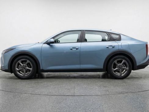 Used 2025 Kia K4 FWD image 5