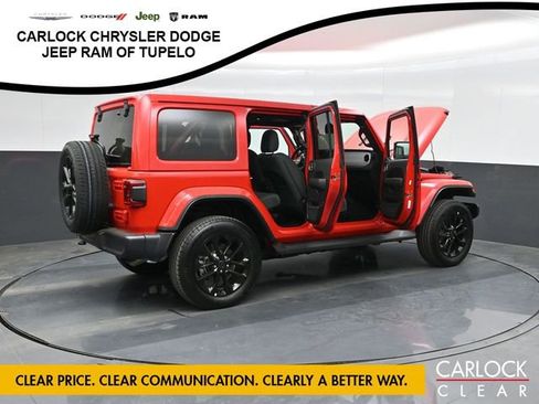 Used 2025 Jeep Wrangler Sahara AWD/4WD image 42