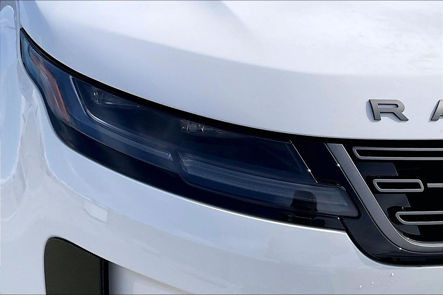New 2026 Land Rover Range Rover Evoque S AWD/4WD image 19