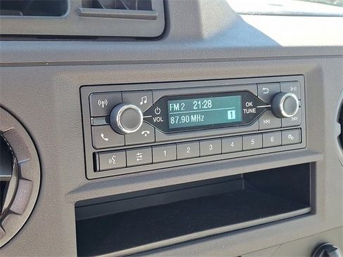 Used 2024 Ford E-450 and Econoline 450 Super Duty w/ Driver's Safety Package image 15