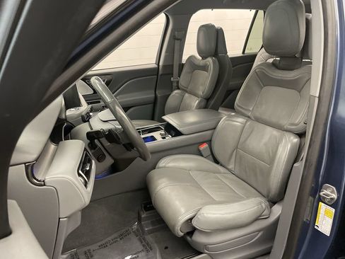 Used 2020 Lincoln Aviator Reserve w/ Equipment Group 202A AWD/4WD image 14