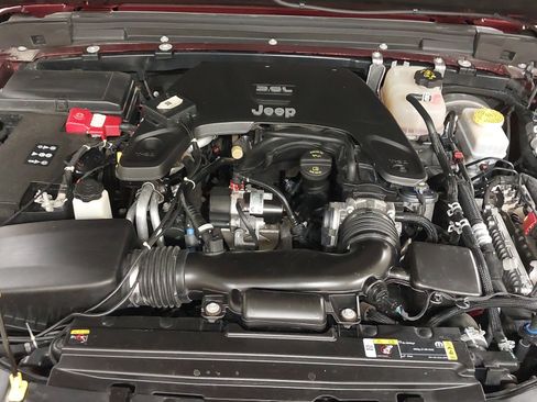 Used 2021 Jeep Wrangler Unlimited Rubicon w/ Safety Group AWD/4WD image 27