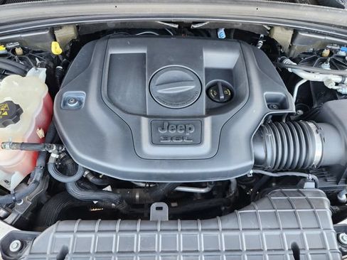 Certified 2022 Jeep Grand Cherokee L Overland AWD/4WD image 33