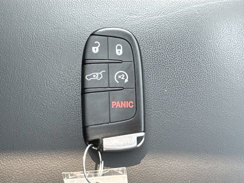 Used 2020 Jeep Grand Cherokee Limited w/ Trailer Tow Group IV AWD/4WD image 31