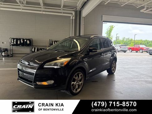 Used 2013 Ford Escape Titanium w/ Parking Technology Pkg AWD/4WD image 2