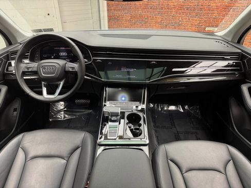 Used 2024 Audi Q7 2.0T Premium Plus image 12