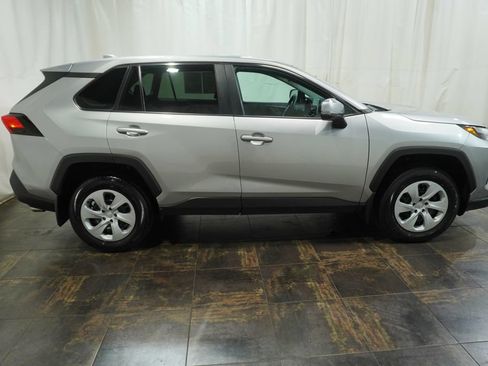 Used 2023 Toyota RAV4 LE AWD/4WD image 4